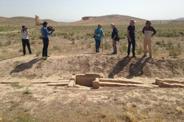 بررسی‌های تکمیلی باستان شناسی  در بوئین زهرا آغاز شد