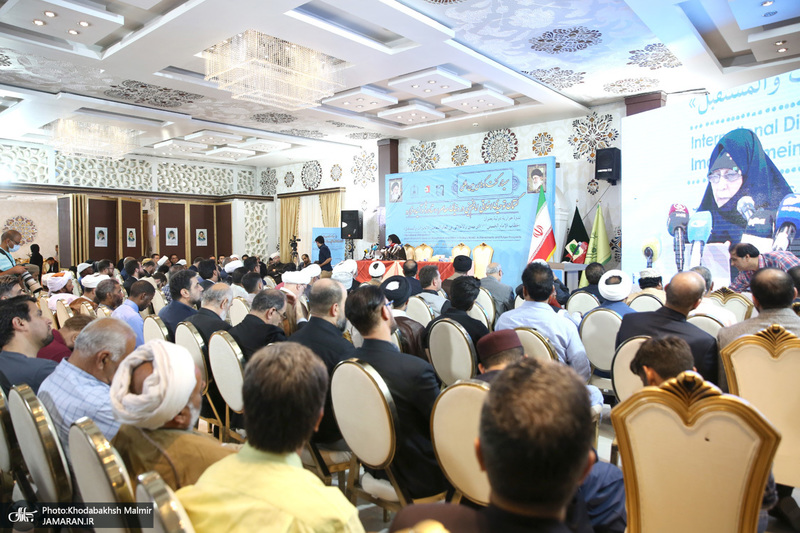 نشست «گفتمان توحیدی اخلاقی‌ امام‌ خمینی(س) در دنیای معاصر؛ دستاوردها و آینده فرارو»