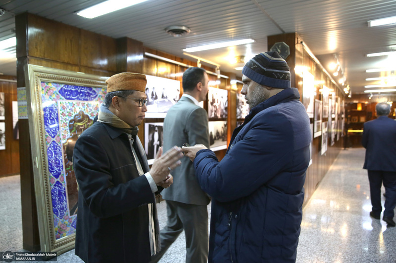 بازدید جمعی از مهمانان شرکت کننده رویداد بین المللی جایزه جهانی امام خمینی از جماران