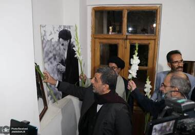عزت‌الله ضرغامی: امام خمینی(ره) هویت ملت ایران است/ دشمن از ابزارهای نوین به ویژه فضای مجازی استفاده می‌کند تا ترسیم نادرستی از قبل و بعد از انقلاب نشان دهد/ به منظور معرفی شخصیت امام راحل برنامه ریزی شایسته شخصیت ایشان نداریم