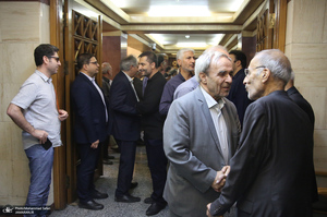 مجلس بزرگداشت خواهر هادی خانیکی