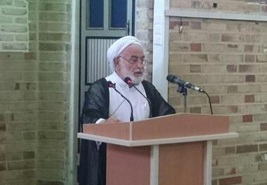 امام جمعه مهاباد: بیش از هفت میلیون نفر در خطر نسل کشی عربستان در یمن هستند