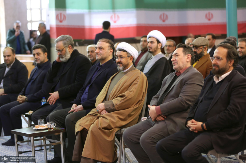 رونمایی از پرده نقالی خوانی (امام مردم) در حسینیه جماران