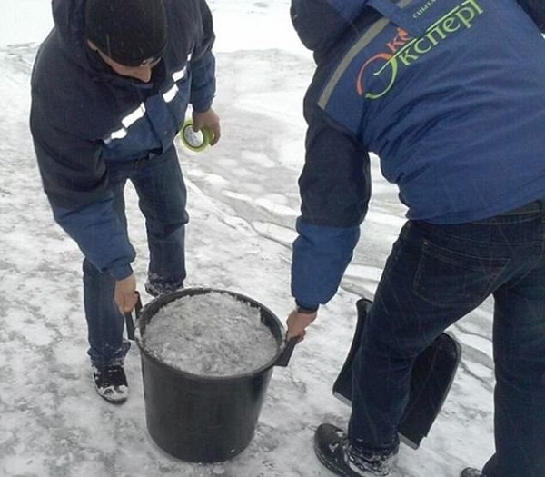 بارش برف سیاه در قزاقستان!/ عکس