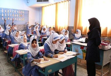 ۴۳۵ معلم حق‌التدریس تا مهر ۹۸ استخدام پیمانی می‌شوند