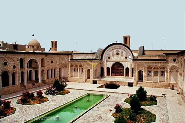 آبگرفتگی یکی از سردابه‌های خانه تاریخی طباطبایی‌های کاشان