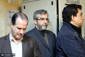 مراسم تشییع آیت الله سید هاشم رسولی محلاتی(ره) در تهران - علی باقری