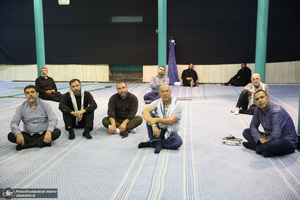 بازدید جمعی از مسئولین فرهنگی کشور لبنان از بیت امام خمینی (س) درجماران