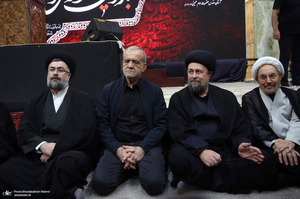 عزاداری شب عاشورا در حرم مطهر امام خمینی (س)