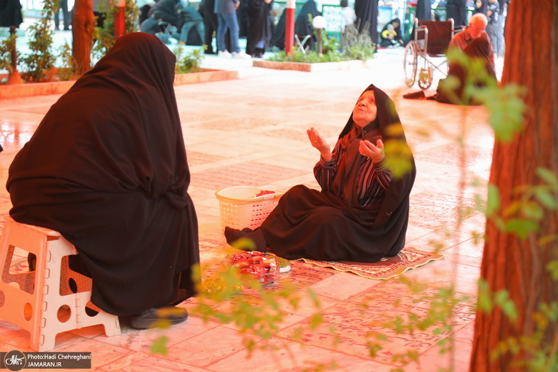 مراسم تحویل سال نو در گلزار شهدای قم‎