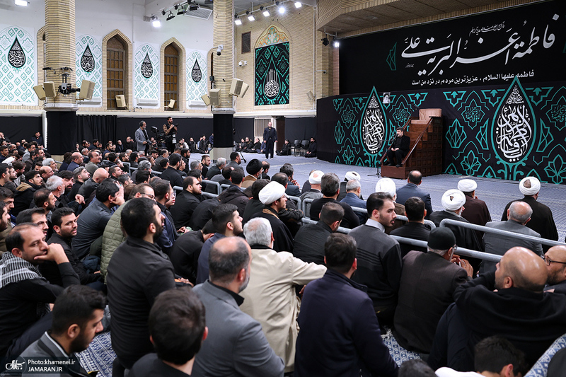 اولین شب مراسم عزاداری حضرت فاطمه‌زهرا (س) در حسینیه امام خمینی