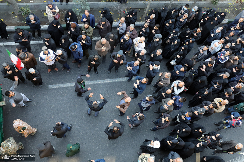 تشییع پیکرهای 110 شهید گمنام دفاع مقدس در تهران - 2