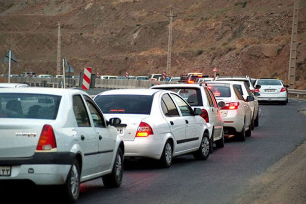 جاده‌های منتهی به مازندران همچنان زیر بار ترافیک سنگین است