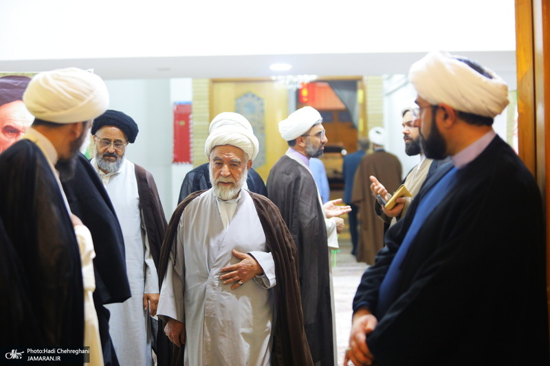 مراسم سالروز رحلت امام خمینی (س) از سوی مقام معظم رهبری در حرم حضرت معصومه(س)