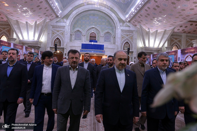 تجدید میثاق وزیر و کارکنان وزارت ورزش و جوانان با آرمان های امام خمینی(س)