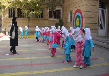 تکذیب خبر تعطیلی مدارس شیراز/ سه شنبه مراکز آموزشی باز هستند