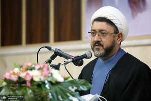 مراسم سالروز میلاد حضرت زهرا(س) و امام خمینی(ره) در موسسه تنظیم و نشر آثار امام(ره)