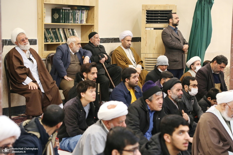 عمامه گذاری طلاب توسط مراجع اعظام تقلید در روز میلاد امام علی (ع)‎