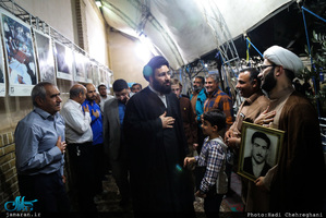 مراسم بزرگداشت خانواده های شهدای 15 خرداد و مدافع حرم توسط سید علی خمینی