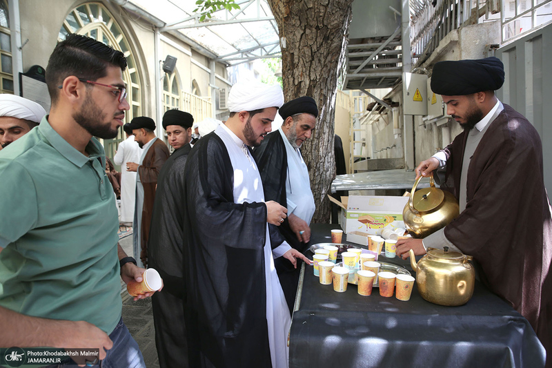 دیدار جمعی از طلاب حوزه علمیه نجف اشرف با سید حسن خمینی‎