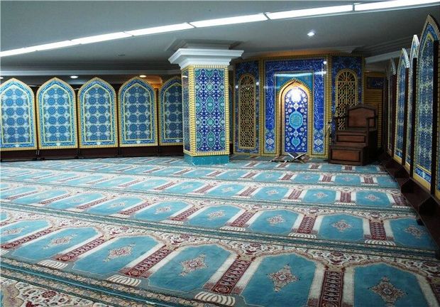 نمازخانه مدارس یزد نیاز به 11 هزار مترمربع فرش دارد
