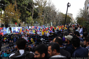 راهپیمایی باشکوه 13 آبان-1