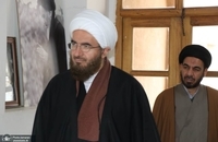 بازدید رئیس شورای سیاستگذاری ائمه جمعه از بیت و زادگاه حضرت امام خمینی (س) (1)