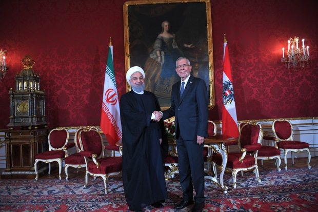روحانی: برجام یک توافق بسیار مهم برای ایران، اتحادیه اروپا و جهان  است/ ایران برجام بدون آمریکا را در صورت تضمین منافعش ، ادامه خواهد داد