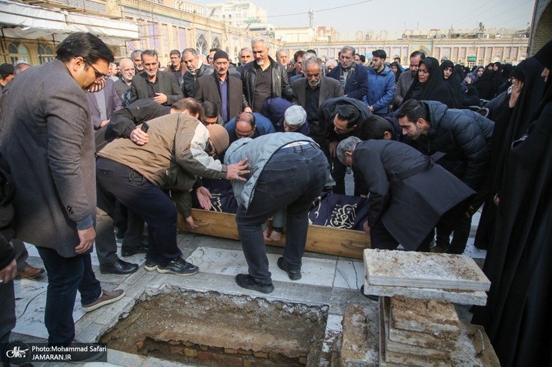 مراسم تشییع و خاکسپاری پدر دکتر جوادی یگانه