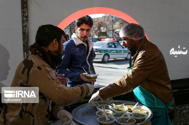 توزیع نذری خوراکی برای پیشگیری از کرونا در شیراز ممنوع شد
