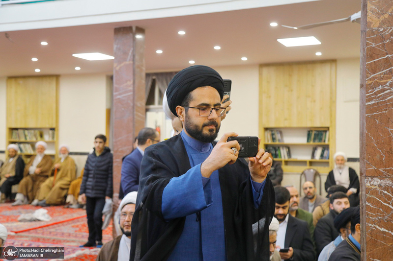 عمامه گذاری طلاب در روز عید مبعث توسط مراجع عظام تقلید‎‎