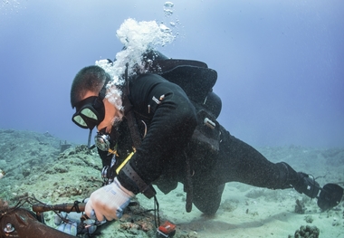 تشخیص زلزله در زیر آب با کمک کابل‌های اینترنتی
