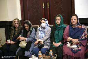 دیدار جمعی از نمایندگان پیروان ادیان الهی با سید حسن خمینی