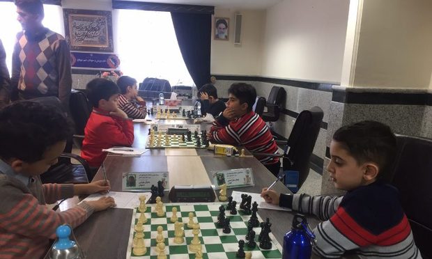 شطرنجباز همدانی قهرمان مسابقات زیر هشت سال کشور شد
