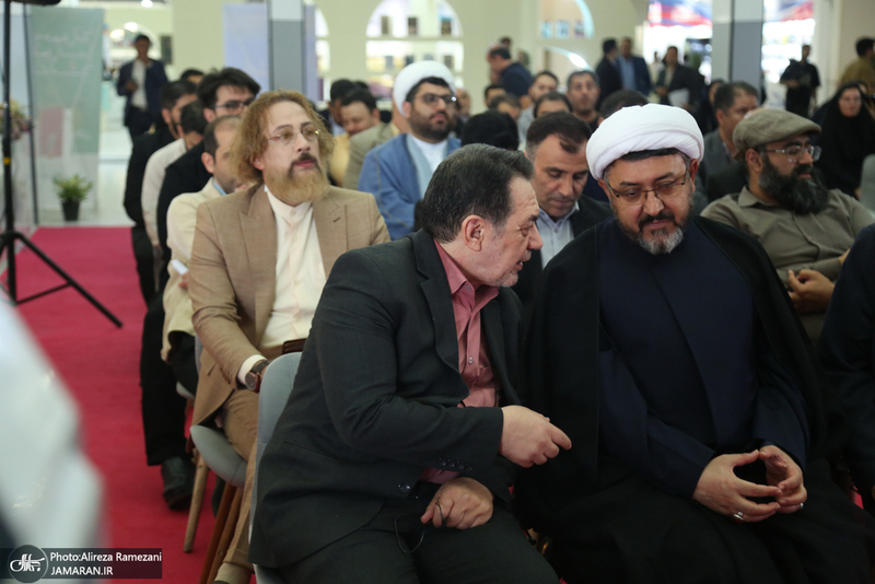 نشست نقد کتاب امام خمینی (ره) در مواجهه با منتقدان و مخالفان