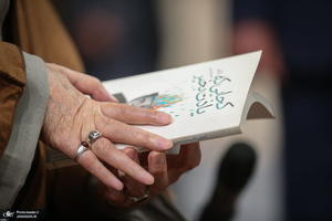 دیدار شاعران و اهالی فرهنگ و ادب فارسی با رهبر معظم انقلاب