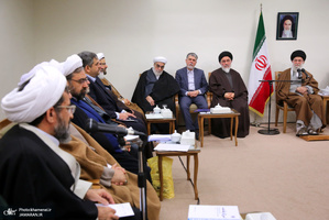 دیدار دست‌اندرکاران کنگره بزرگداشت مرحوم آیت‌الله سیدمحمد محقق داماد با رهبر معظم انقلاب