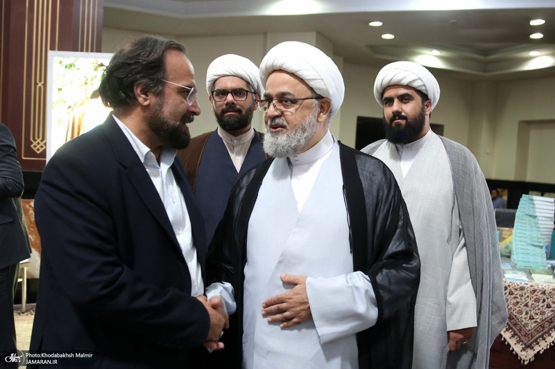 نمایشگاه دستاوردهای معاونت بین الملل موسسه تنظیم و نشر آثار امام خمینی در حرم بنیانگذار جمهوری اسلامی ایران