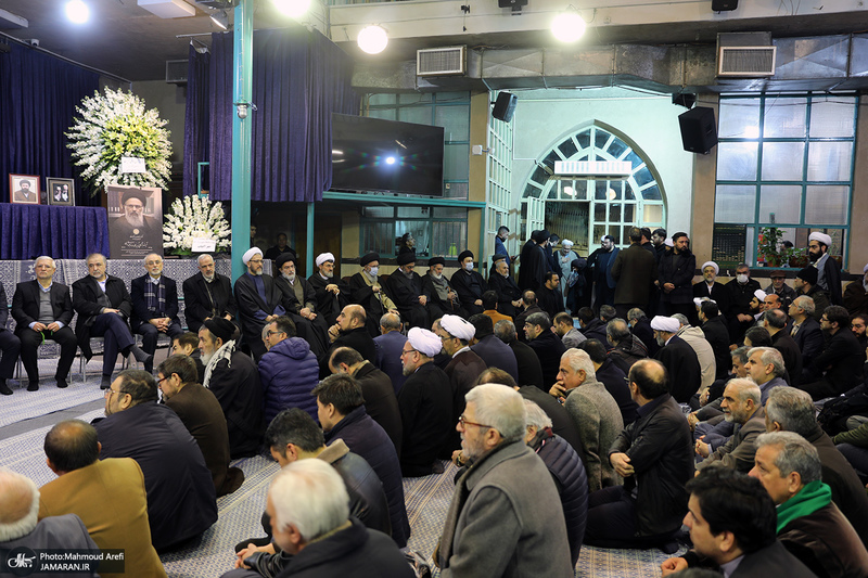 مراسم بزرگداشت آیت الله موسوی بجنوردی (ره) در حسینیه جماران - 1