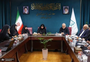 پزشکیان: اگر کسی با ما مخالف بود، لزوما به معنای آن نیست که دشمن ماست/ نباید مردم را به خودی و غیرخودی تقسیم کنیم/ در دوران جنگ تحمیلی 12 روزه شاهد بودیم حتی زنانی که به خاطر حجاب‌شان مورد انتقاد بودند، علیه رژیم صهیونیستی موضع‌گیری کردند