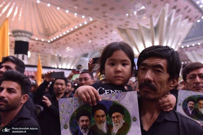 مراسم بیعت مهاجرین افغانستانی با مقام معظم رهبری و سوگواره قائد شهید و گرامیداشت علامه فیاض در حرم امام خمینی (س)