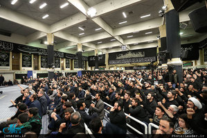 آخرین شب مراسم عزاداری حضرت اباعبدالله الحسین(ع) با حضور رهبر معظم انقلاب