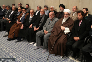 دیدار هزاران نفر از ذاکران و ستایشگران اهل‌بیت(ع) با رهبر معظم انقلاب