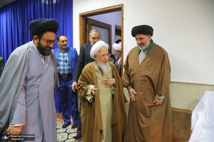 عمامه گذاری طلاب به مناسبت نیمه شعبان