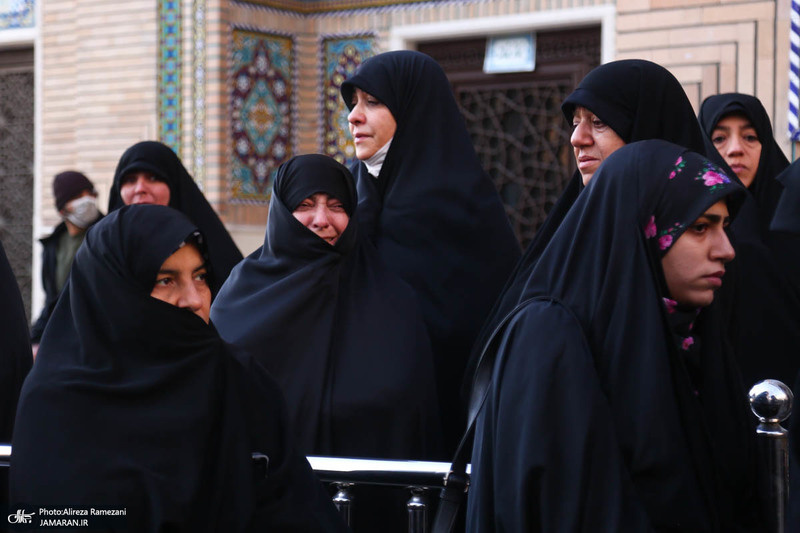 تشییع پیکر شهدای مدافع حرم در شهرک شهید محلاتی