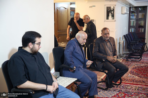 حضور سید حسن خمینی در منزل مرحوم آیت الله شیخ حسن صانعی (ره)