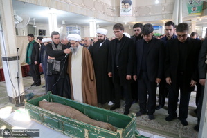 مراسم تشییع و خاکسپاری همشیره مرحوم آیت الله شهاب الدین اشراقی