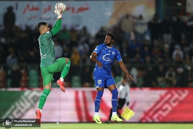 سپاهان به دنبال جایگزین مطمئن برای نیازمند