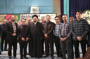 پشت صحنه برنامه تلویزیونی «صف اول» با حضور سید حسن خمینی