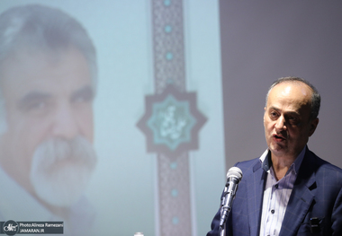 عرب مازار: ایران نیازمند سخت کوشانی مانند رضاقلی است / رضاقلی می گفت بگذار با جامعه تندی کنم، بلکه به خود بیاید